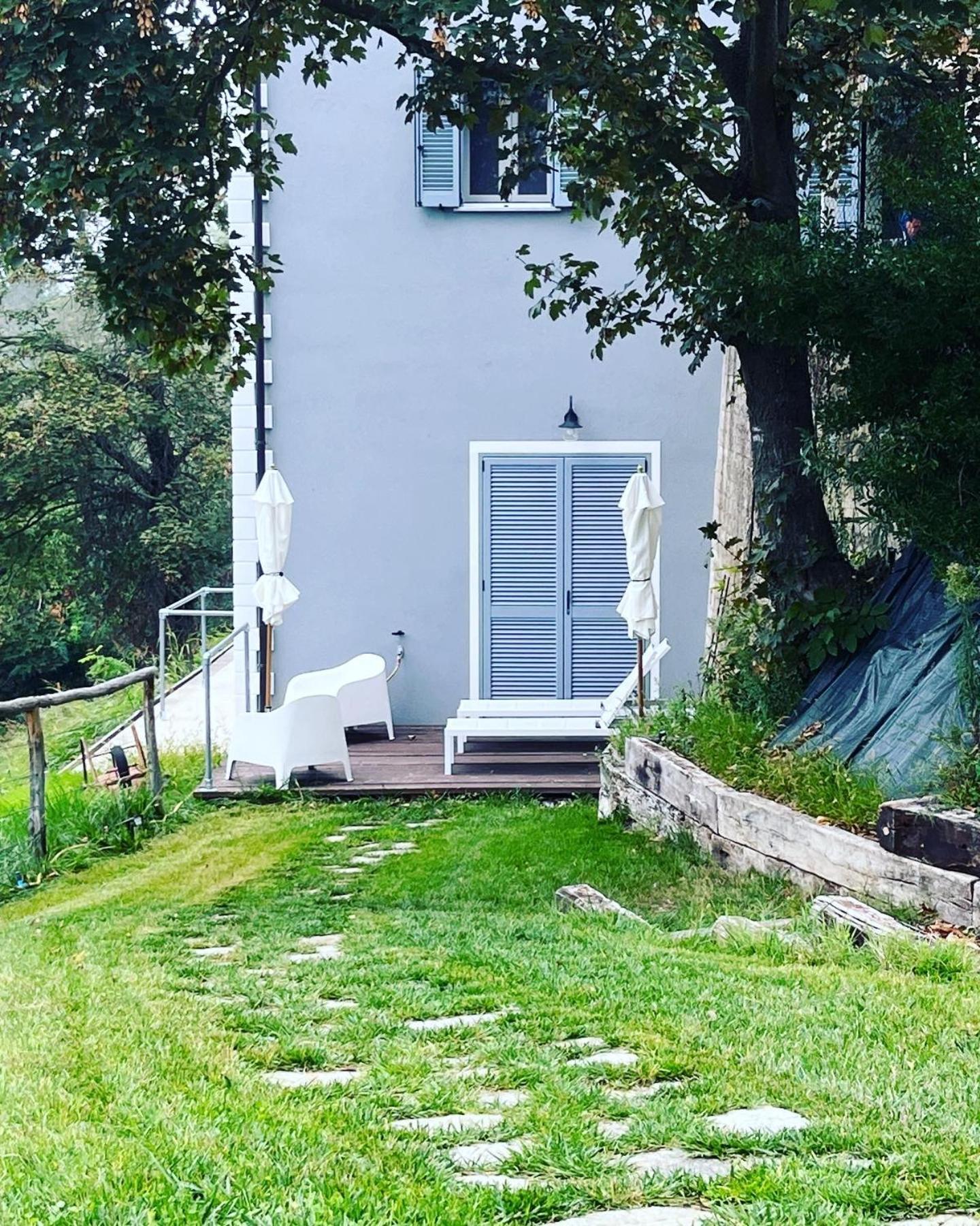 Cascina Giantino Suite Cantina - G A Y - M E N - O N L Y (Adults Only) Montegrosso d'Asti Exterior photo